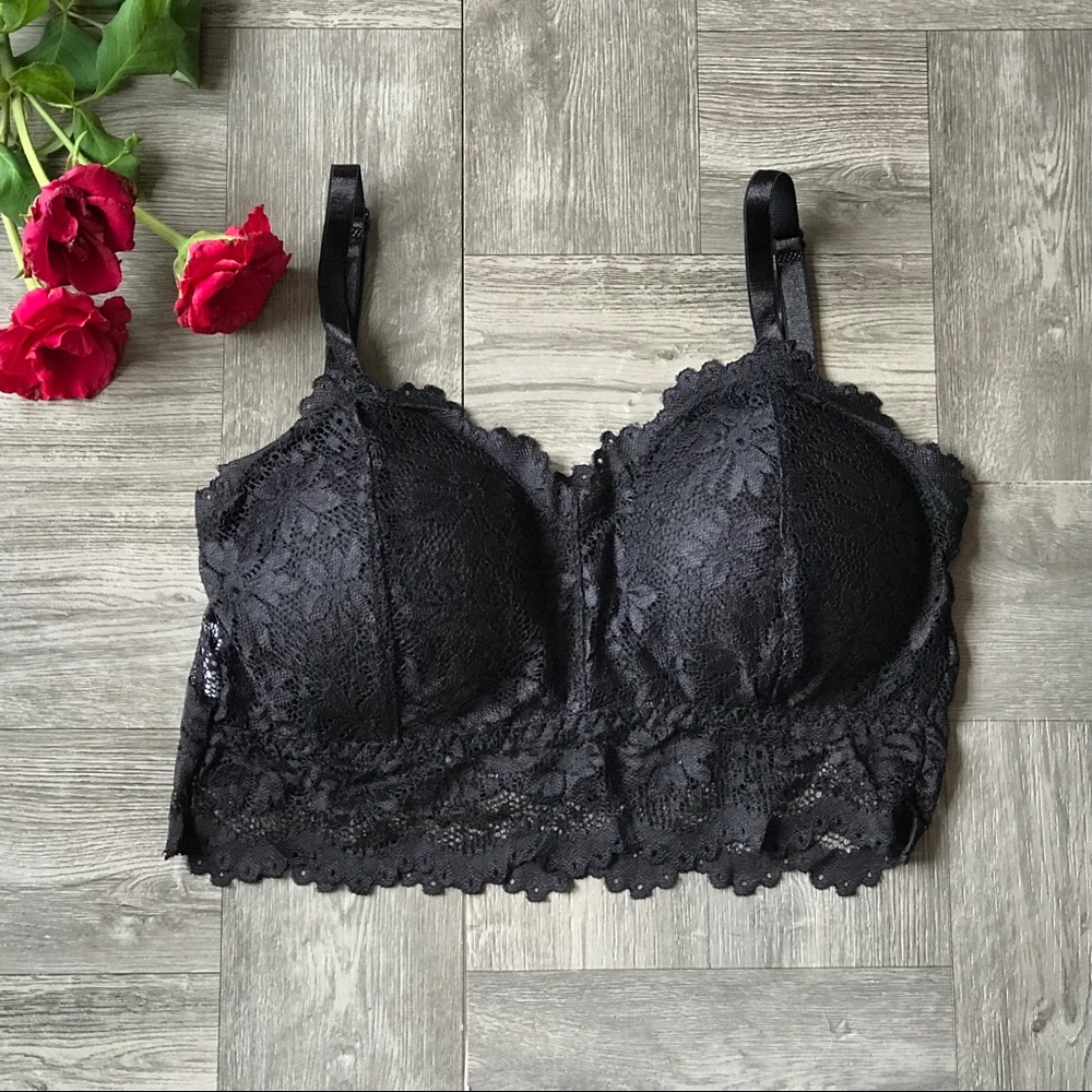 Black padded lace bralette wire free bra